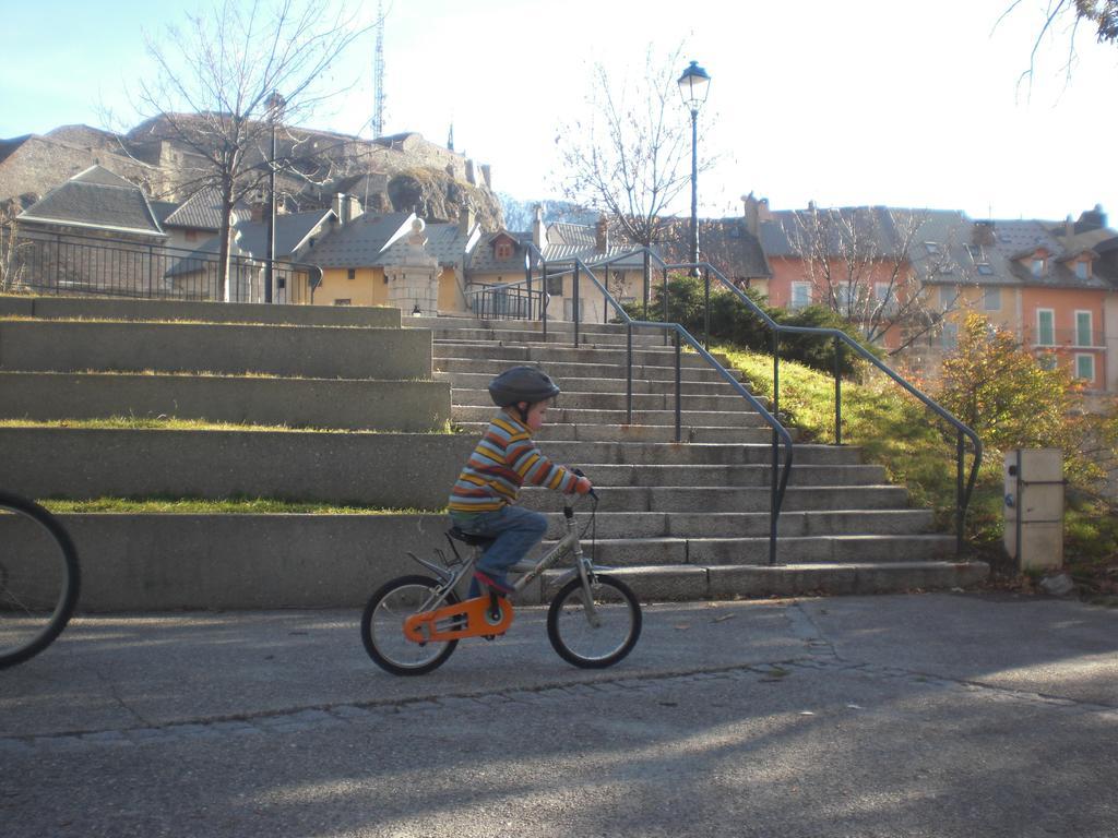 Pres Des Forts Briançon Exteriör bild